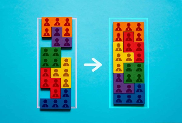 How can AI optimize waste management in smart cities?